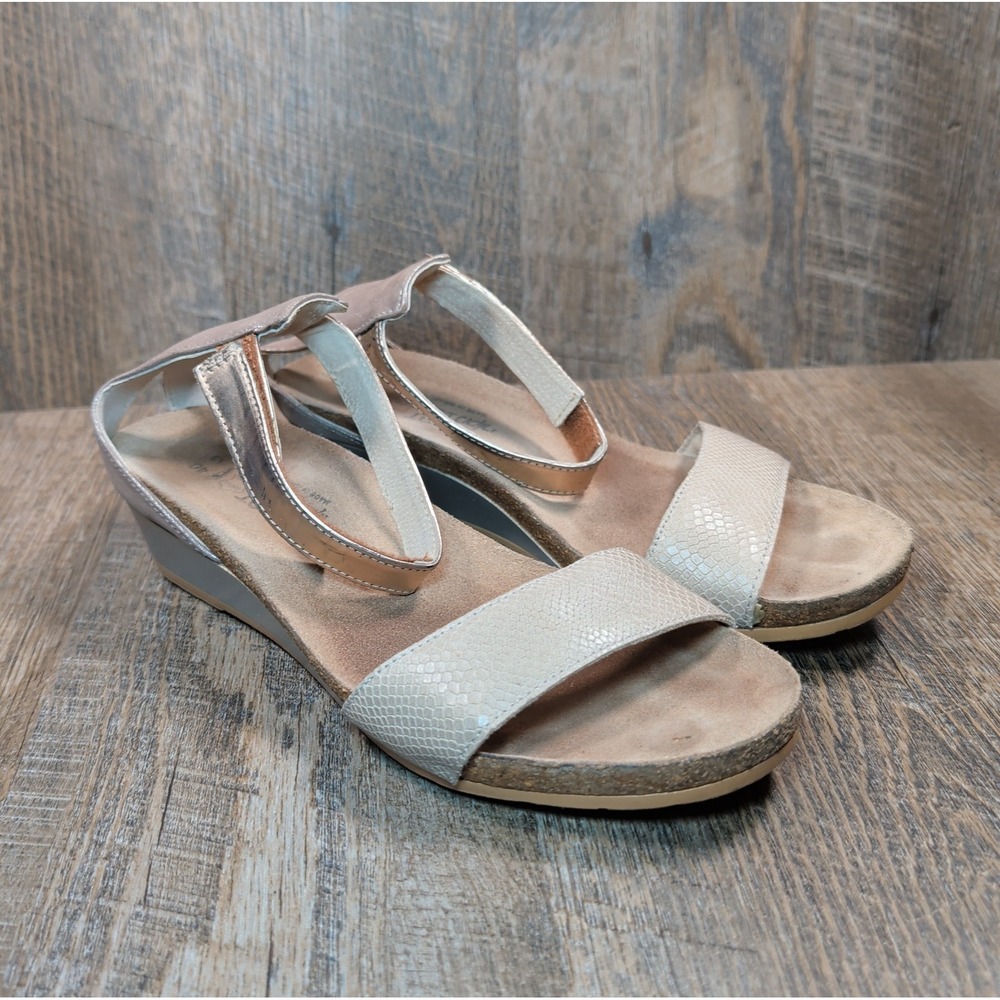 Naot Pixie Womens Sandals EU 40 US 9 Beige Leather Wedge Heels Ankle-Strap